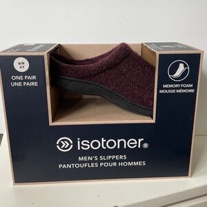 NIB Isotoner Men's Slippers in Deep Burgundy